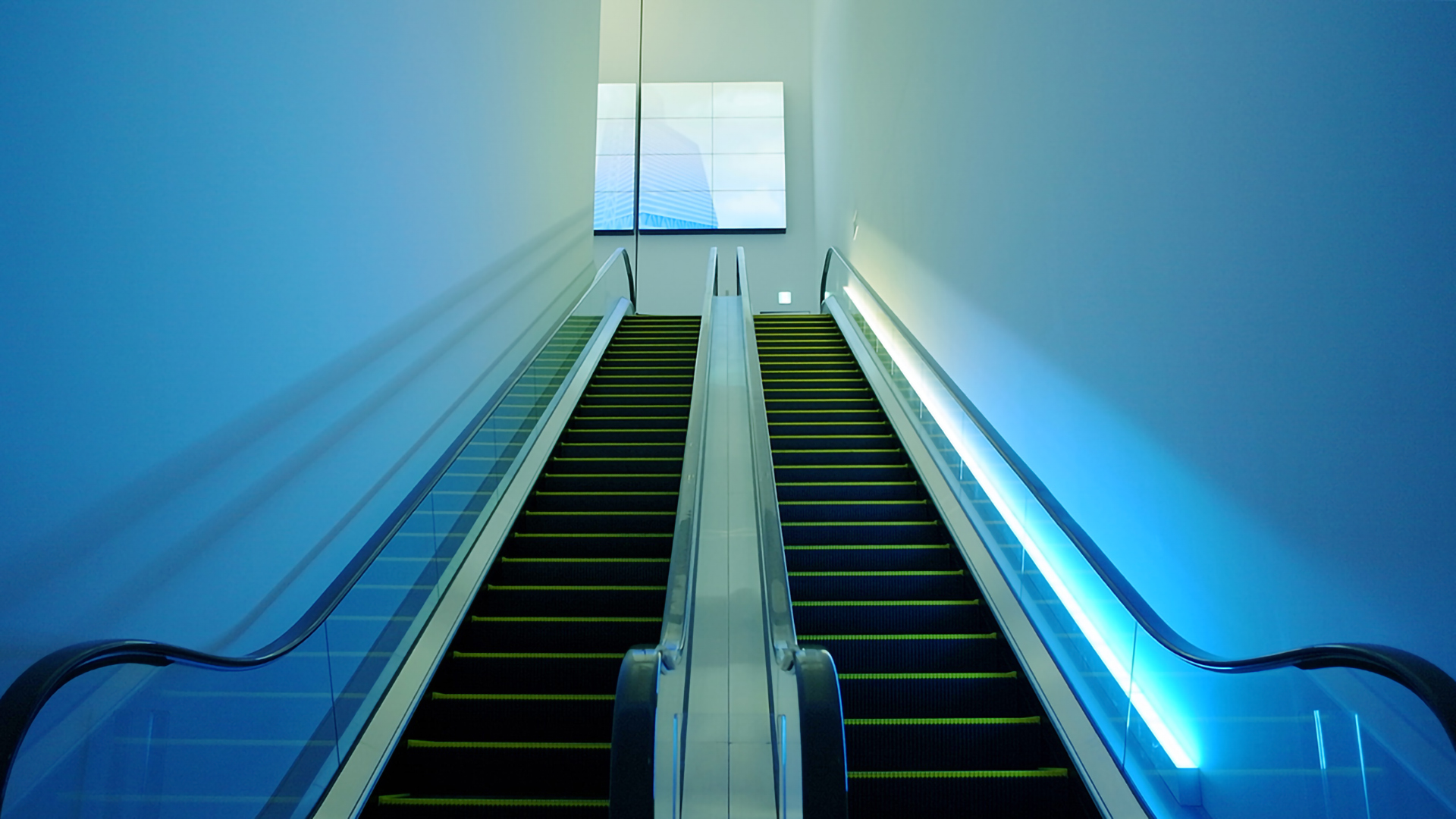 近鉄百貨店「ABENO HARUKAS Escalator Hall」